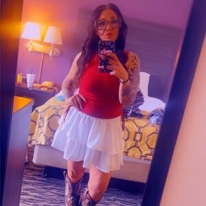 Meet your Posher, Christine